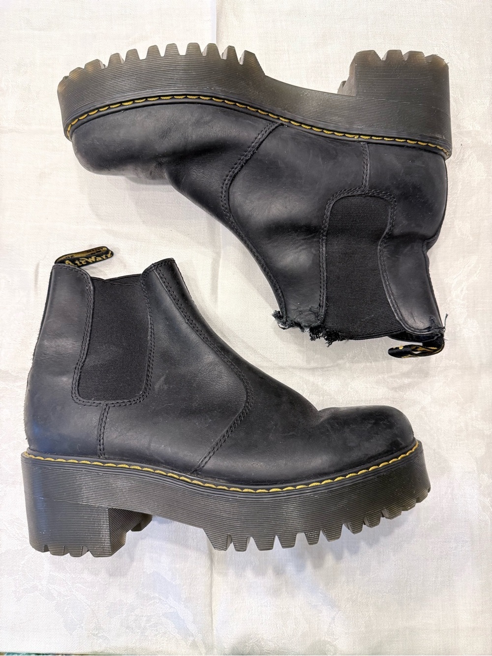 DOC DR MARTENS Rometty Chelsea Pull-On Boots BLACK LEATHER Platform US-9 EU41